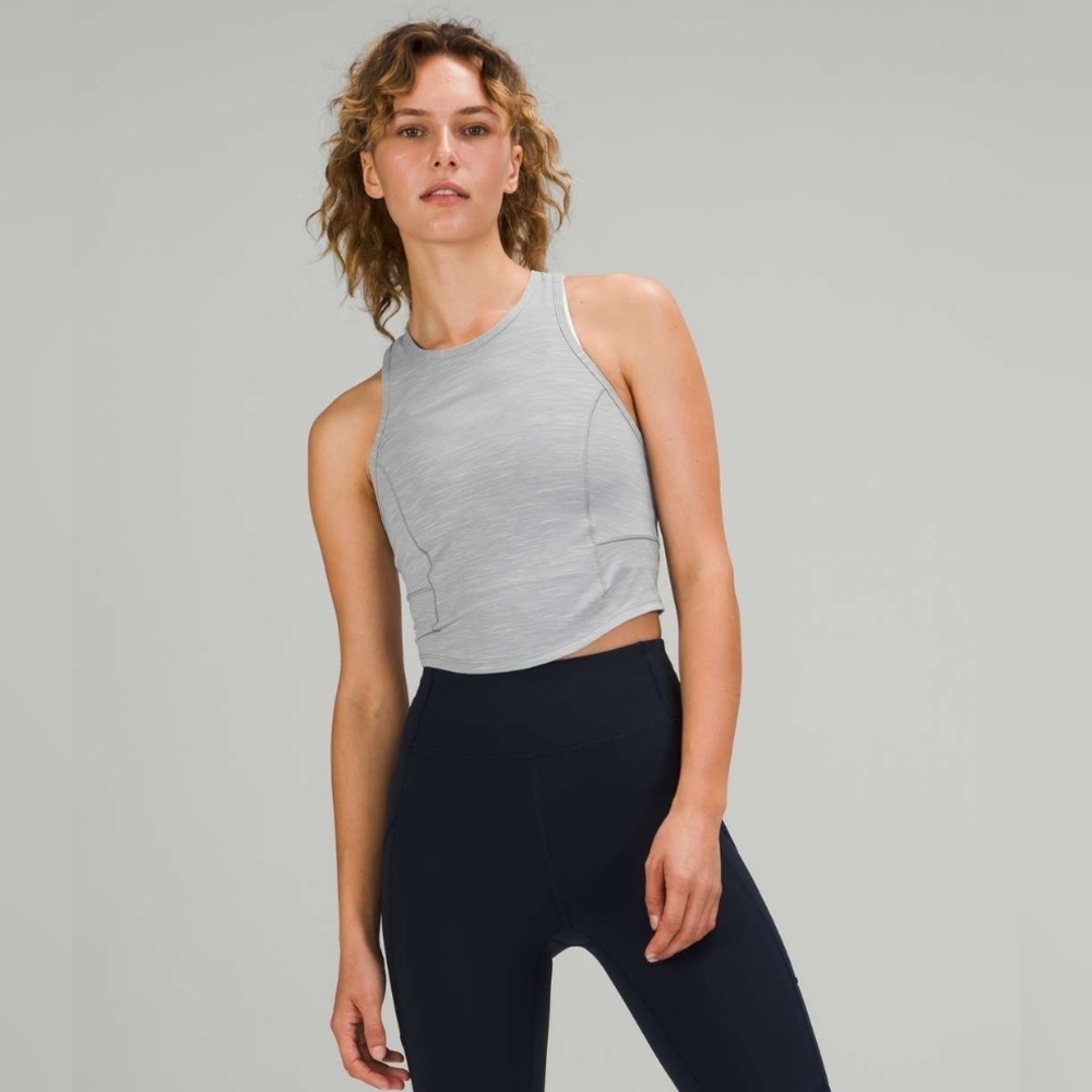 Lululemon Power Thru Tank Top size 8 in EUC